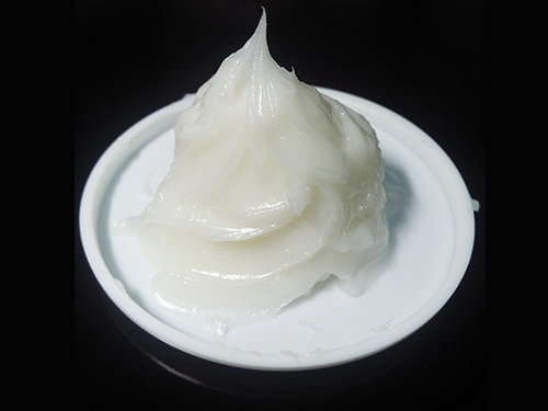 選擇塑膠零件潤滑脂要考慮哪些因素呢？